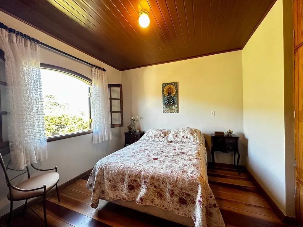 Imagem Casa à venda 4 Quartos, 1 Suite, 4 Vagas, 1350M², Condominio Vale do Sol, Campos do Jordão - SP | Condomínio colinas do sol