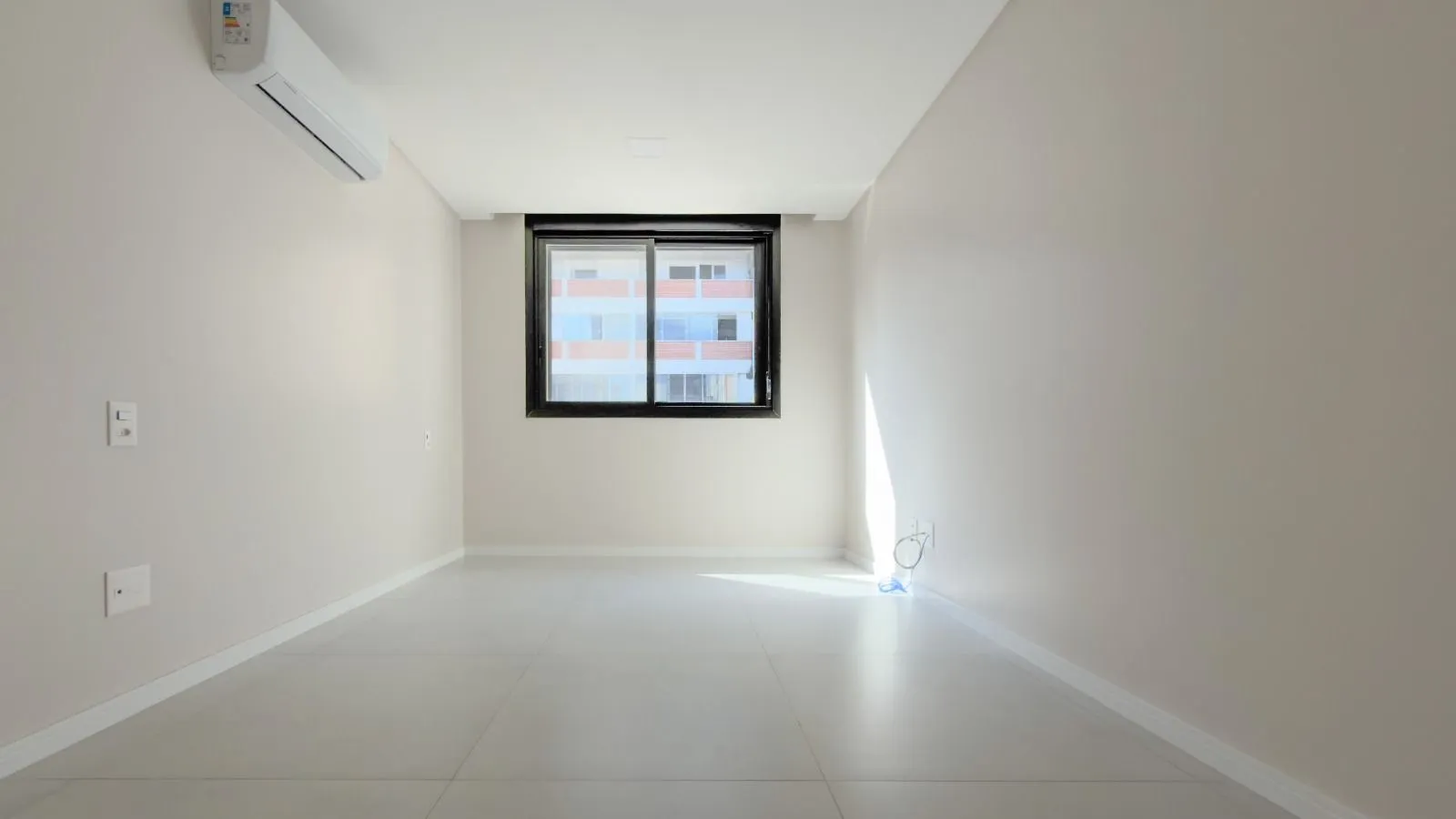 Imagem Cobertura à venda em Torres, Prainha, com 2 quartos, 223m2