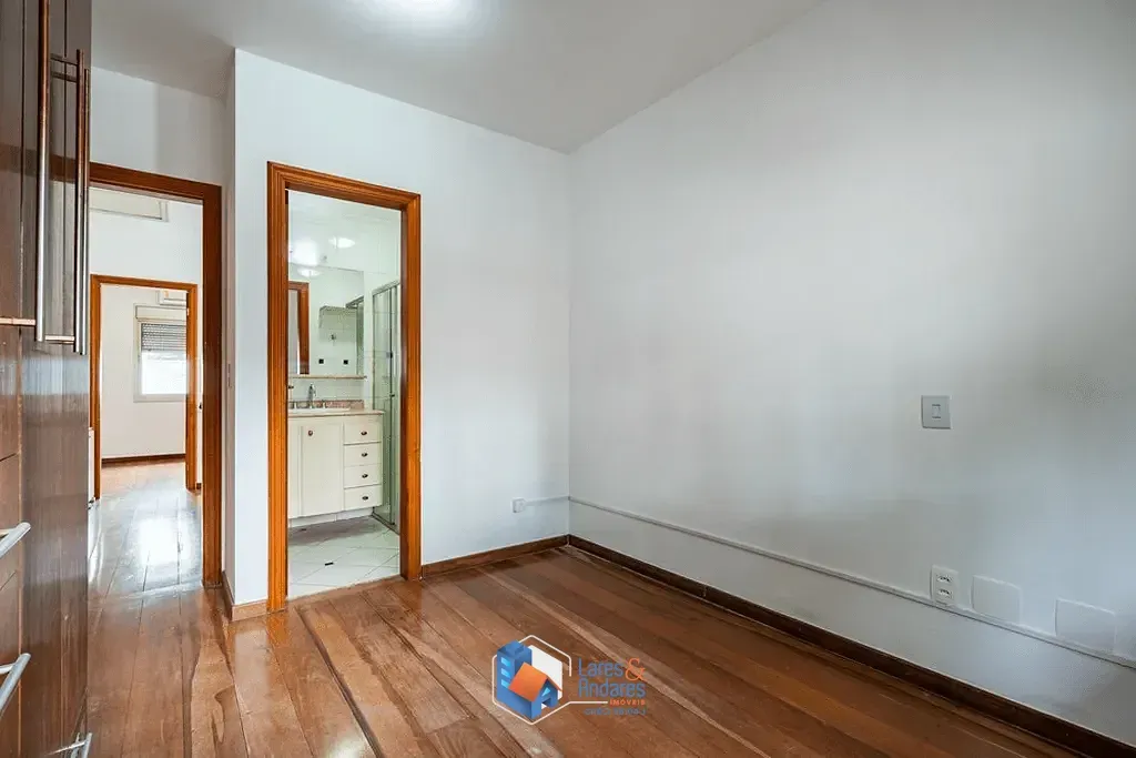 Imagem Casa em Condomínio à venda 3 Quartos 3 Suites 2 Vagas 172M² Campo Belo São Paulo - SP