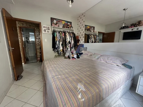 Imagem Apartamento à venda na Aparecida com vista parcial do mar!