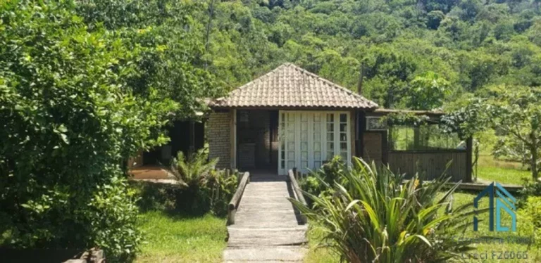Imagem Sítio plana, 24.200 mil m², lagoa c/ peixes, área gourmet, fibra ótica, em ITAJAÍ SC