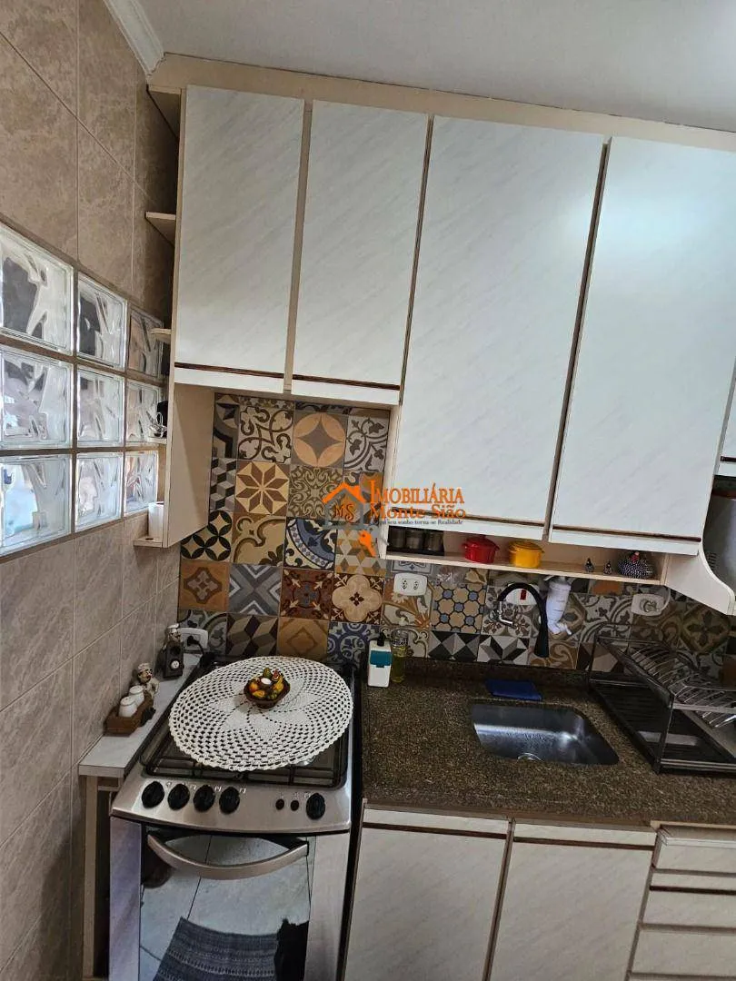 Imagem Apartamento com 2 dormitórios à venda, 56 m² por R$ 285.000,00 - Cocaia - Guarulhos/SP