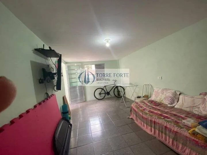 Imagem Bela casa 3 dormitórios 2 banheiros e 5 vagas no Tatuapé
