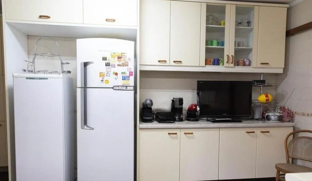 Imagem Casa de 3 dormitórios à venda no Bairro, Jardim do Salso - Porto Alegre