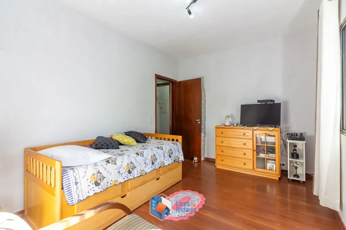 Imagem Casa para venda em Chácara Inglesa com 3 quartos, sendo 1 suíte, 187m²