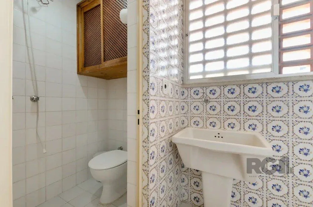 Imagem Apartamento de 2 dormitórios no bairro Menino Deus