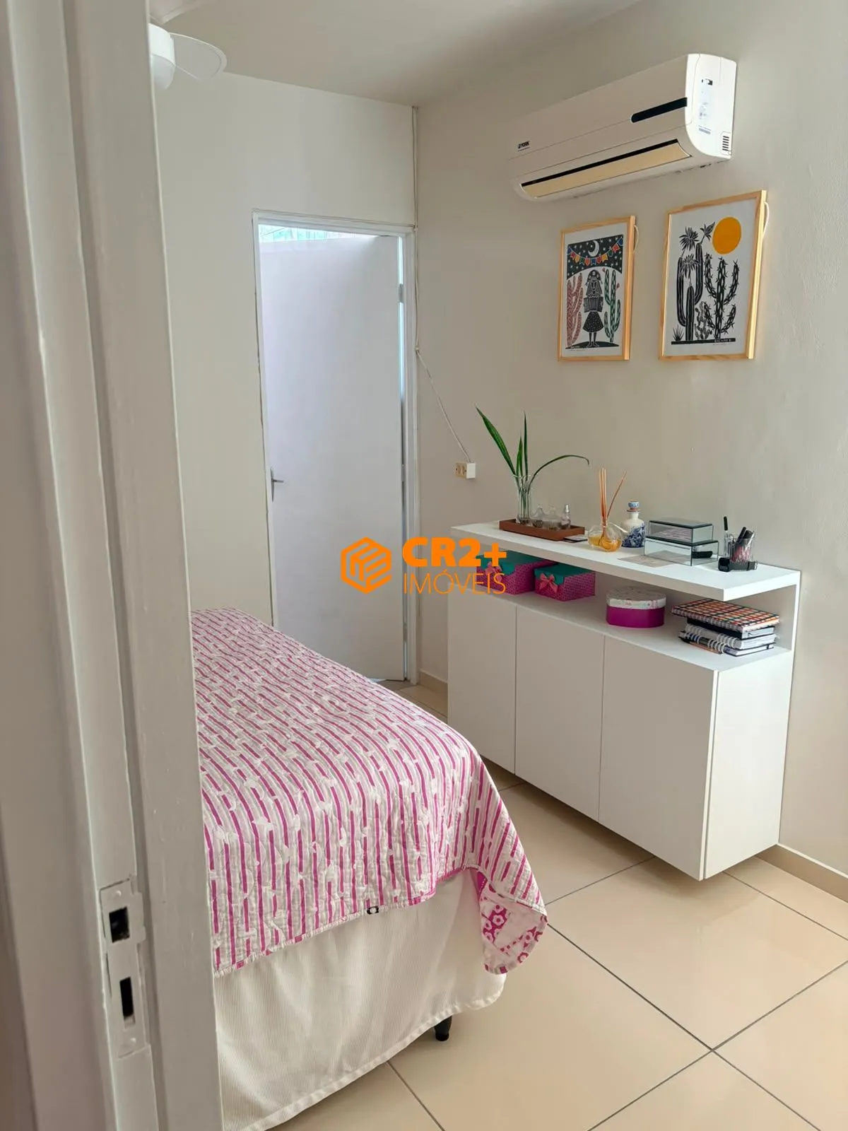 Imagem Vendo Apartamento com 77m² na Tamarineira