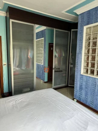Imagem Sobrado com 3 dormitórios à venda, 195 m² por R$ 1.115.000 - Vila Camilópolis - Santo André/SP