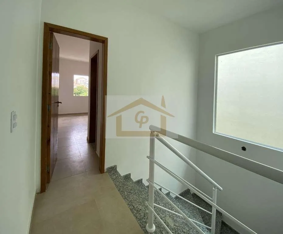 Imagem Sobrado OK 3 dorms / 1 suíte (Km 30 Rap. Tavares)