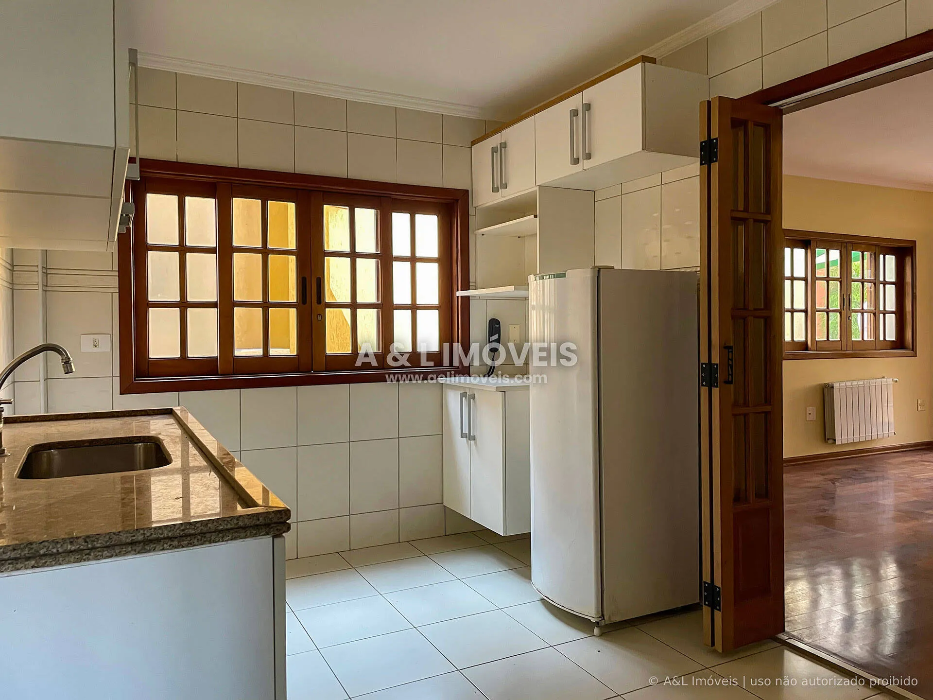 Imagem Casa 5 Dorms (4 Suítes) | Vila Inglesa, Campos do Jordão | Calefação