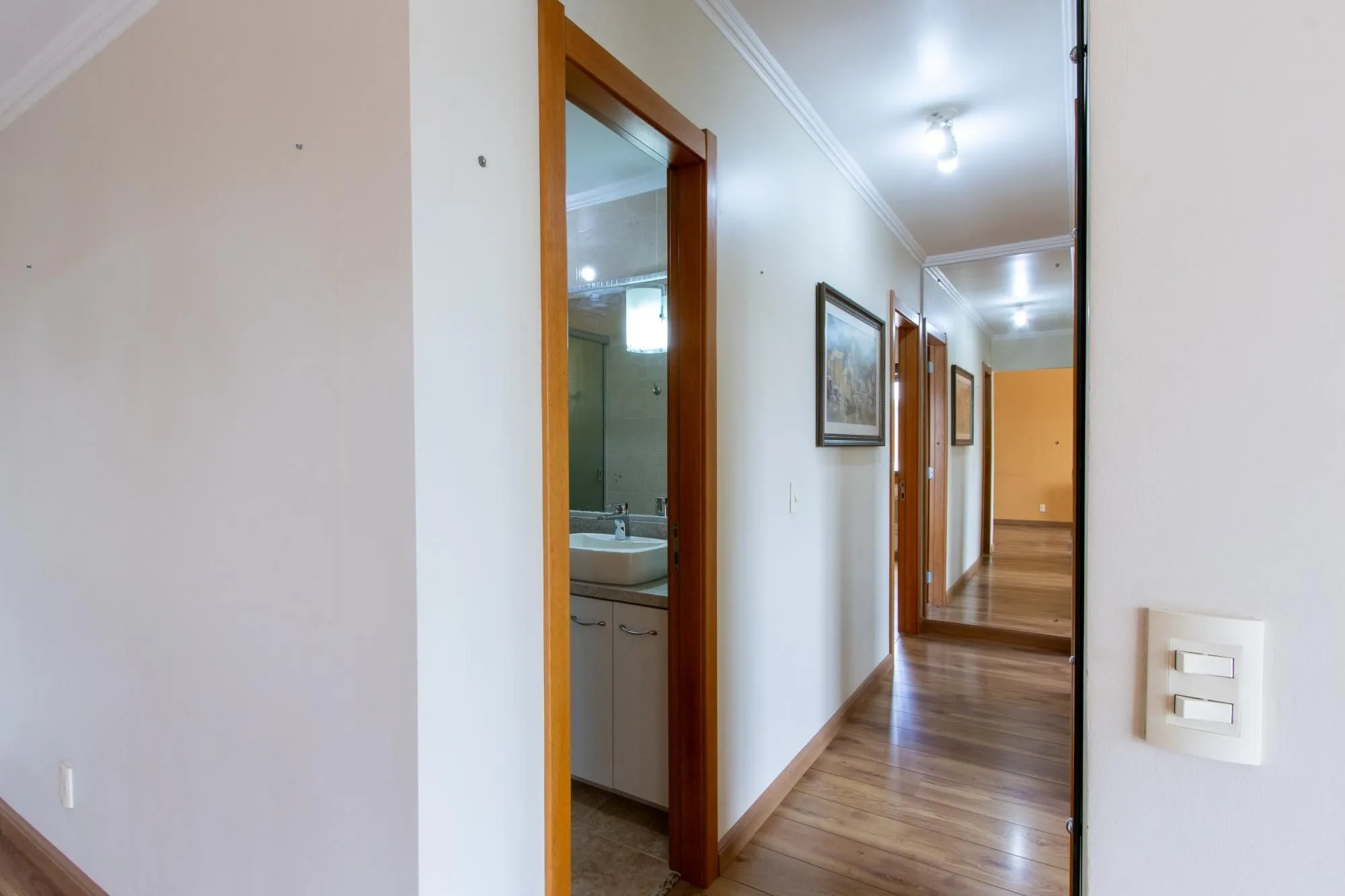 Imagem Apartamento para Venda - 93.43m², 3 dormitórios, 1 suite, 1 vaga - Teresópolis