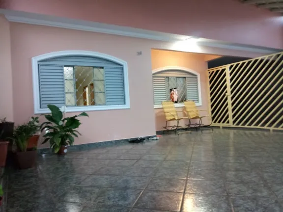 Casa com 5 Quartos à Venda, 310 m² em Taguatinga Norte (Taguatinga) - Brasília