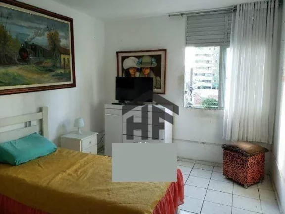 Imagem Apartamento de 158m² à venda, com 03 quartos (01 suíte), localizado na Torre, Recife - Pernambuco.