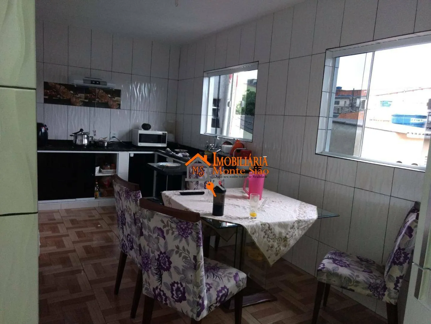 Imagem Sobrado com 5 dormitórios à venda, 150 m² por R$ 425.000,00 - Vila Carmela II - Guarulhos/SP