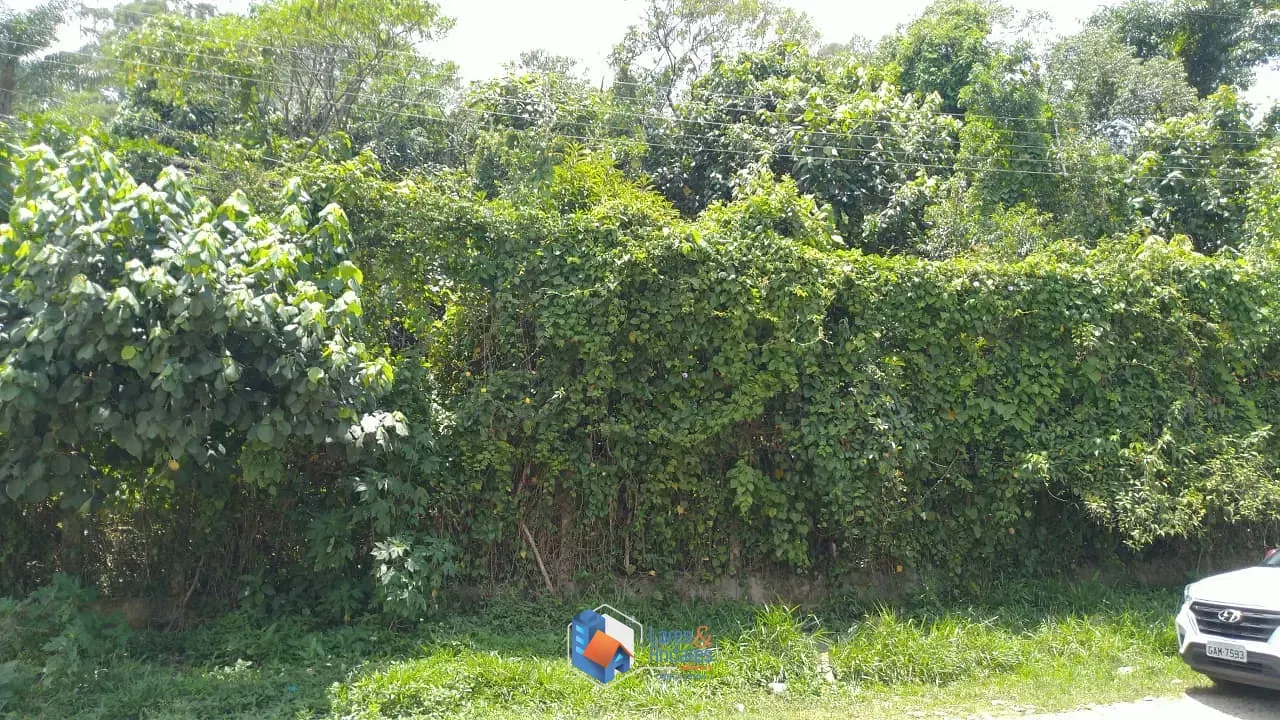 Imagem Terreno à venda, 550m², 525m² e 487,50m² - 3 lotes de 1562m² no total - Vendidos juntos, lote cercado com acesso rua terra. Mantiqueira, Mairiporã.
