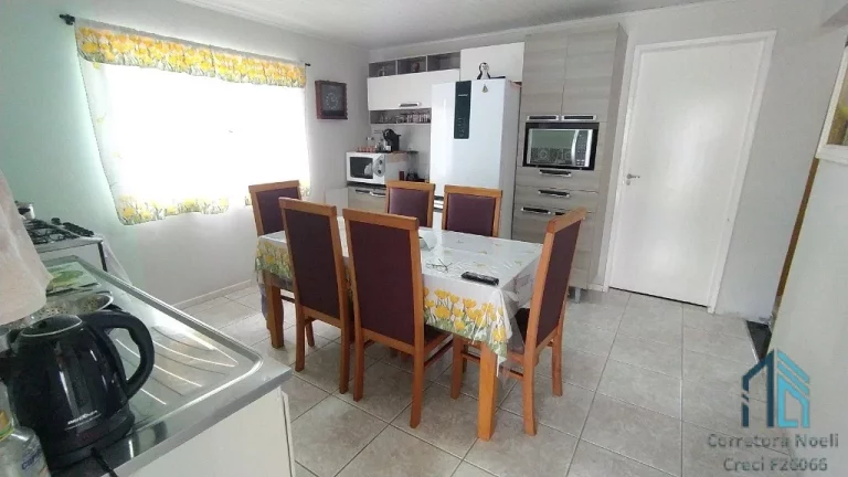 Foto do imóvel Casa com amplo quintal, a venda 03 quartos em Colombo PR