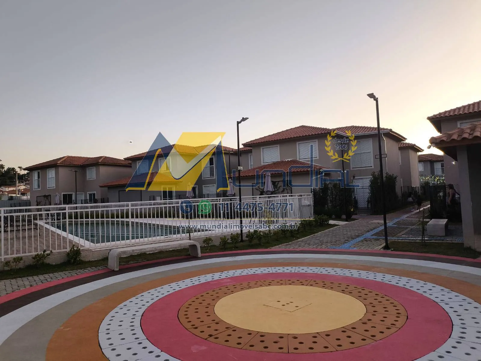 Foto do imóvel Sobrado à Venda no Condomínio Paradise - 105 m²,Suíte e Lazer Completo