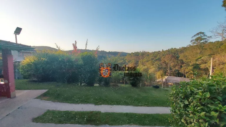 Imagem Chácara com 3 dormitórios à venda, 2688 m² por R$ 395.000,00 - Verava - Ibiúna/SP