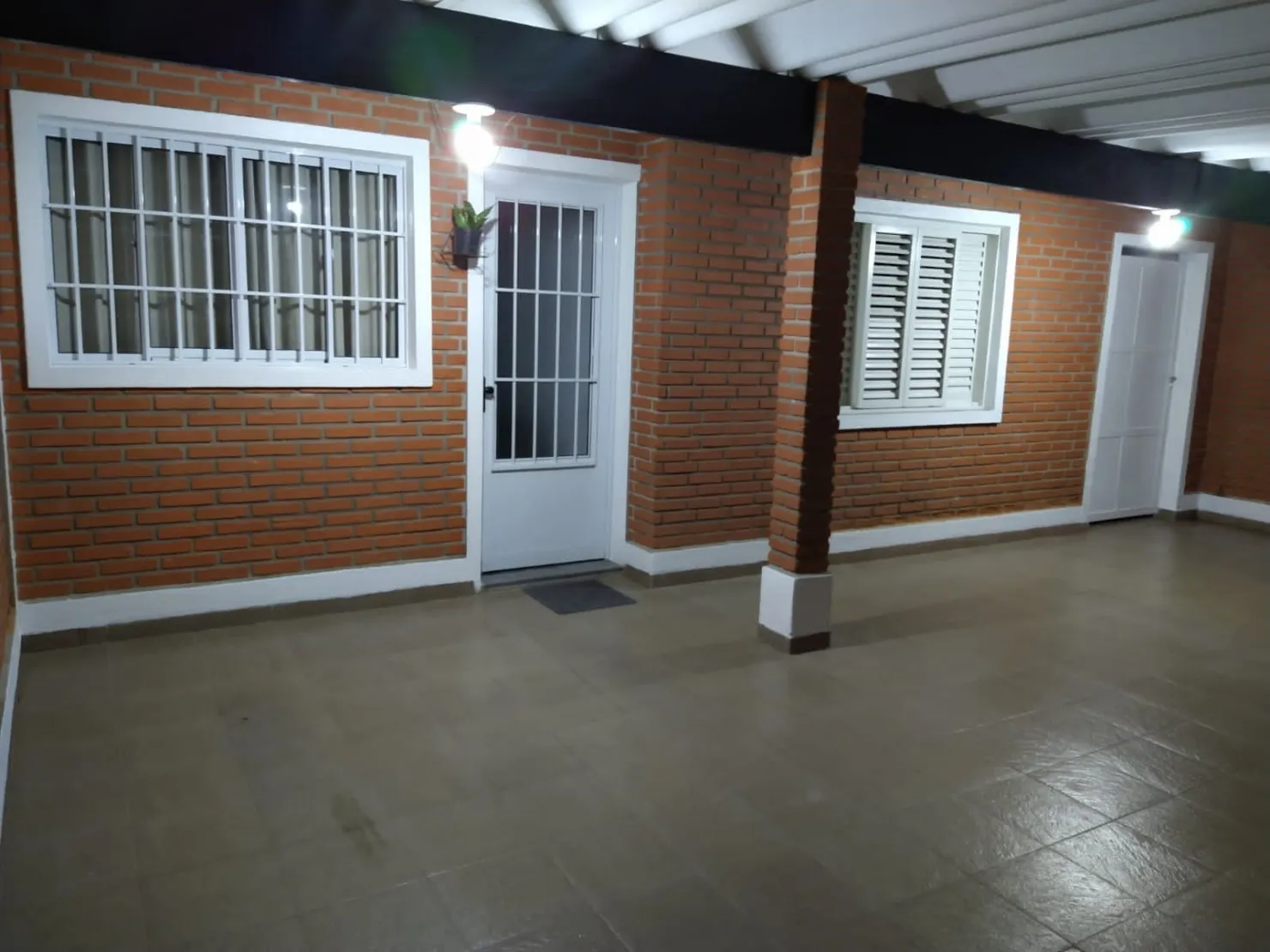 Imagem Casa à venda 3 Quartos, 3 Vagas, 250M², Parque Jaraguá, Taubaté - SP