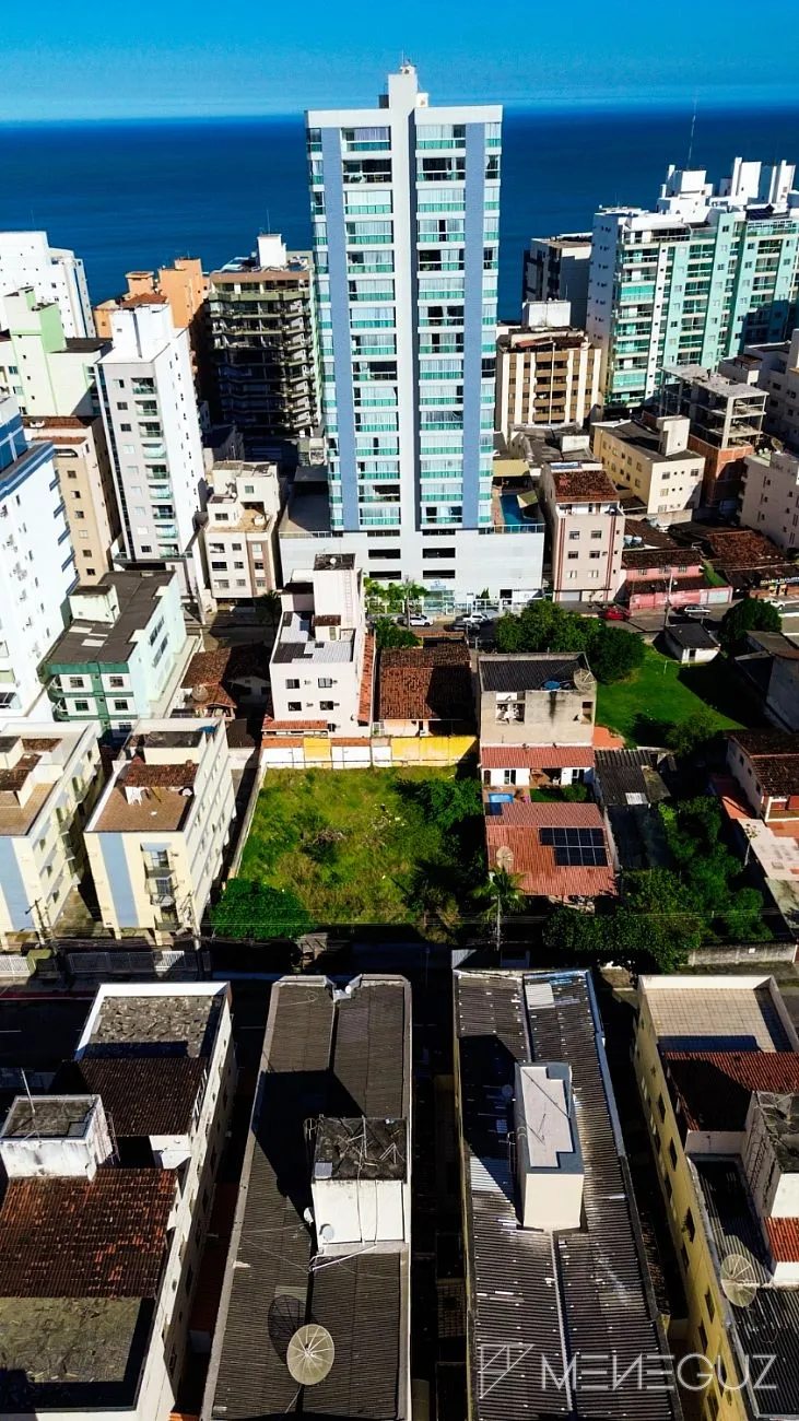 Imagem Terreno na Av. Atlantica - perfeito para construir prédio