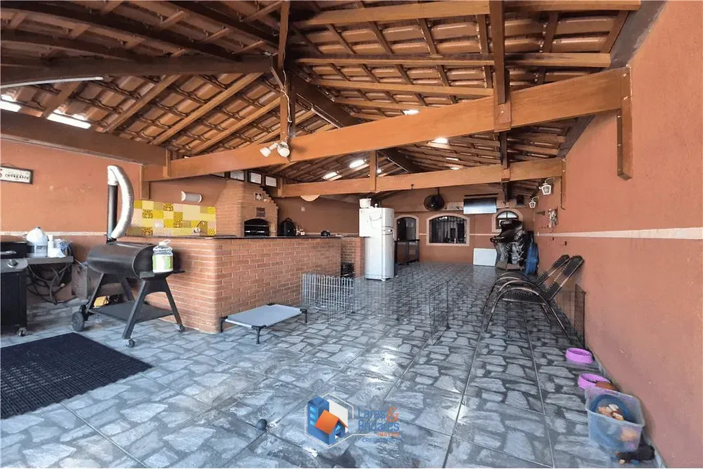 Imagem Casa à venda 2 Quartos 1 Suite 2 Vagas 180M² Vila Tolstoi São Paulo - SP