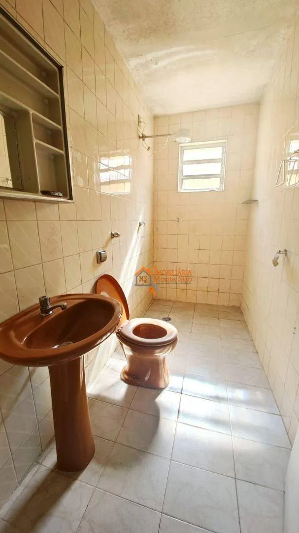 Imagem Sobrado com 3 dormitórios à venda, 200 m² por R$ 405.000,00 - Jardim Santa Lídia - Guarulhos/SP
