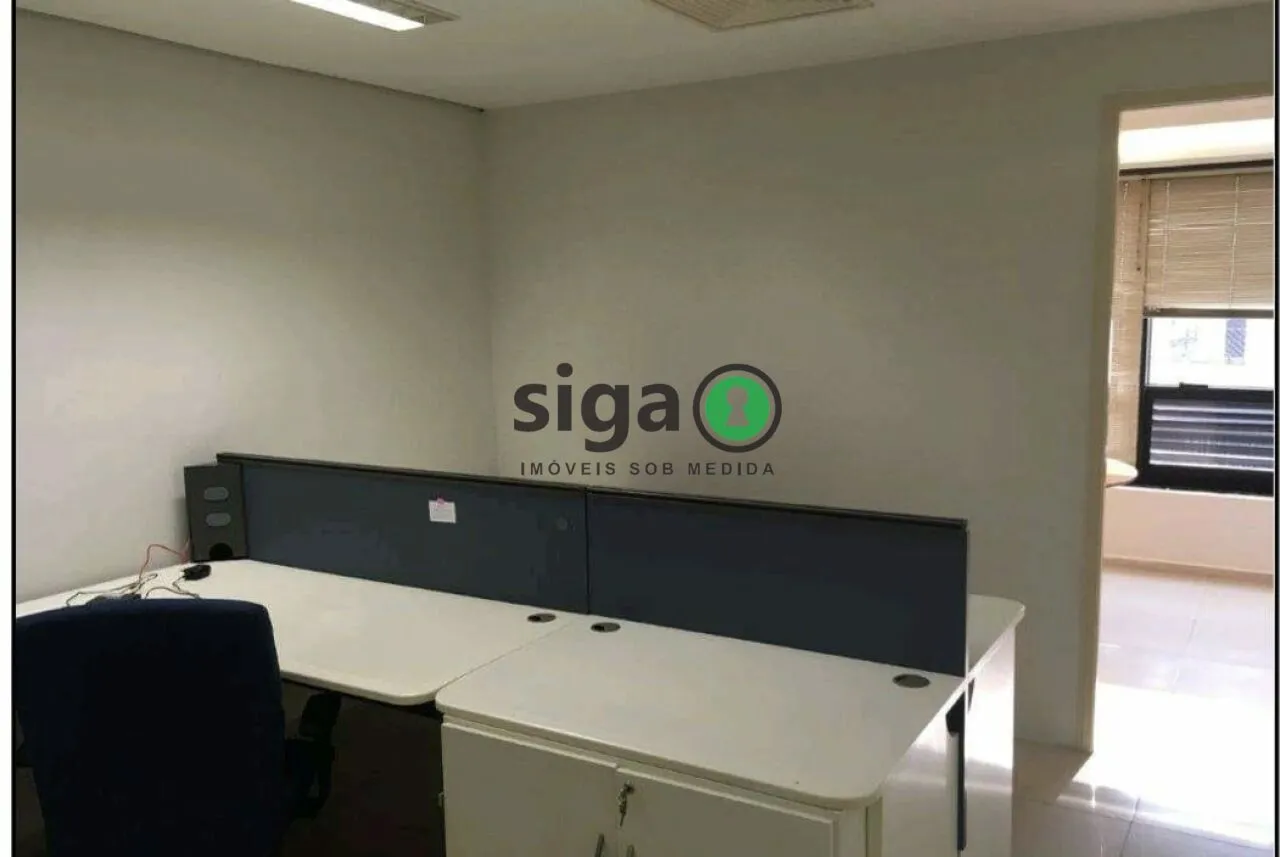 Imagem Conjunto Comercial em Moema à Venda Próximo ao Metrô com 2 Vagas e Renda Ativa