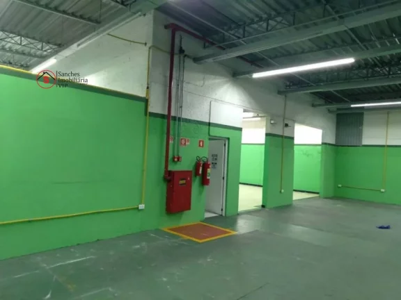 Imagem LOCAÇÃO SALÃO COMERCIAL - VILA NOGUEIRA - DIADEMA/SP. Salão amplo, 699,60 m, com 8 box individuais, com piso de porcelanato, banheiro feminino, masculino e acessível, total de 07 banheiros, espaço interno que pode ser utilizado como estacionamento. Ide