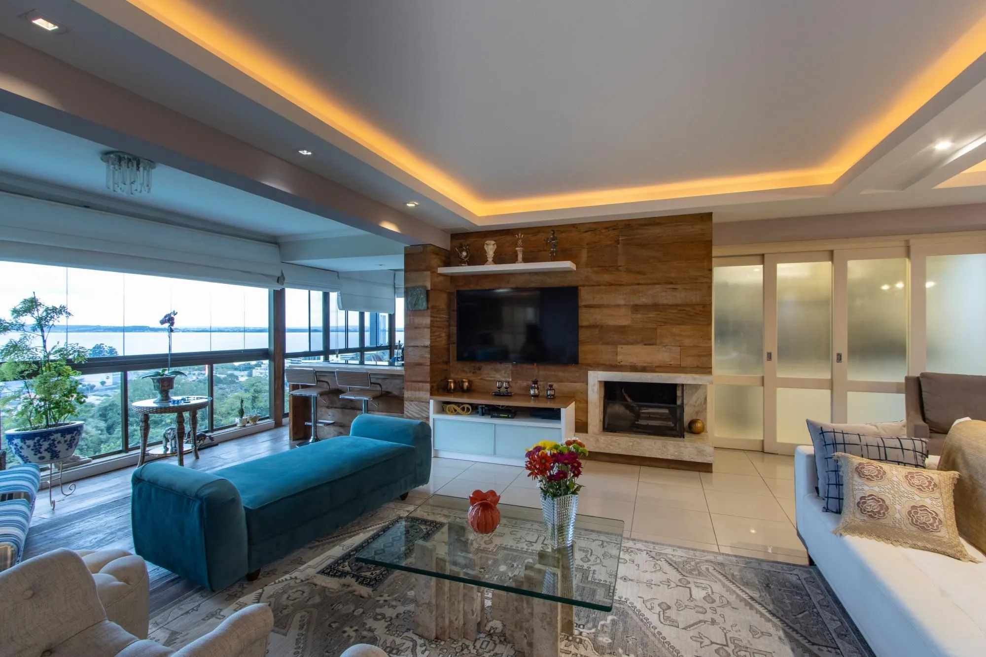 Imagem EXCELENTE APARTAMENTO COM VISTA LIVRE PARA O GUAÍBA!!