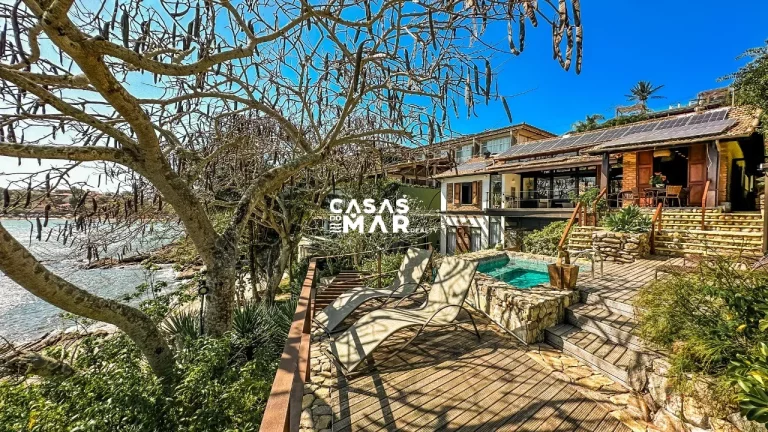 Imagem Casa Frente Mar para Venda em Armação dos Búzios / RJ no bairro Ferradura