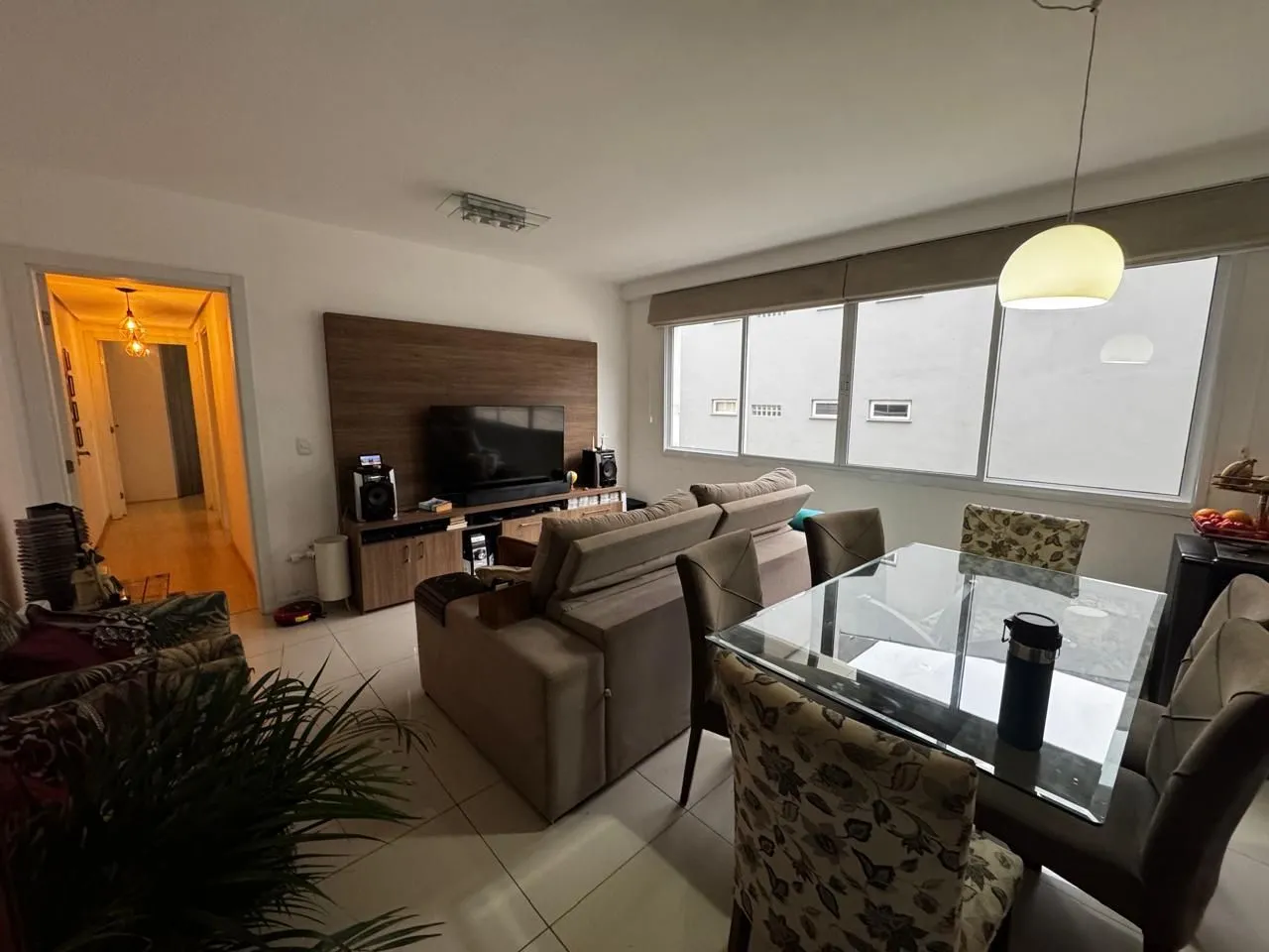 Imagem Apartamento semimobiliado à venda no bairro Santana, Porto Alegre