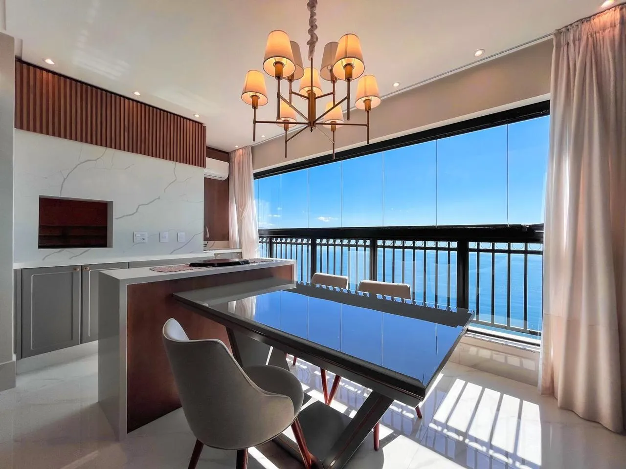 Imagem Apartamento com vista para o mar à venda com 186m2 por R$ 6.500.000,00