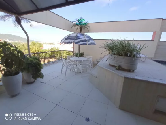 Imagem 3 dormitórios com armários, sendo 2 suítes, sala ampla para 2 ambientes com sacada, despensa, banheiro social, lavabo, cozinha com armários planejados