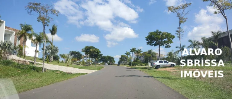 Imagem Oportunidade -Terreno de 2.111m² à Venda no Condomínio Terras de São José II - Itu-SP