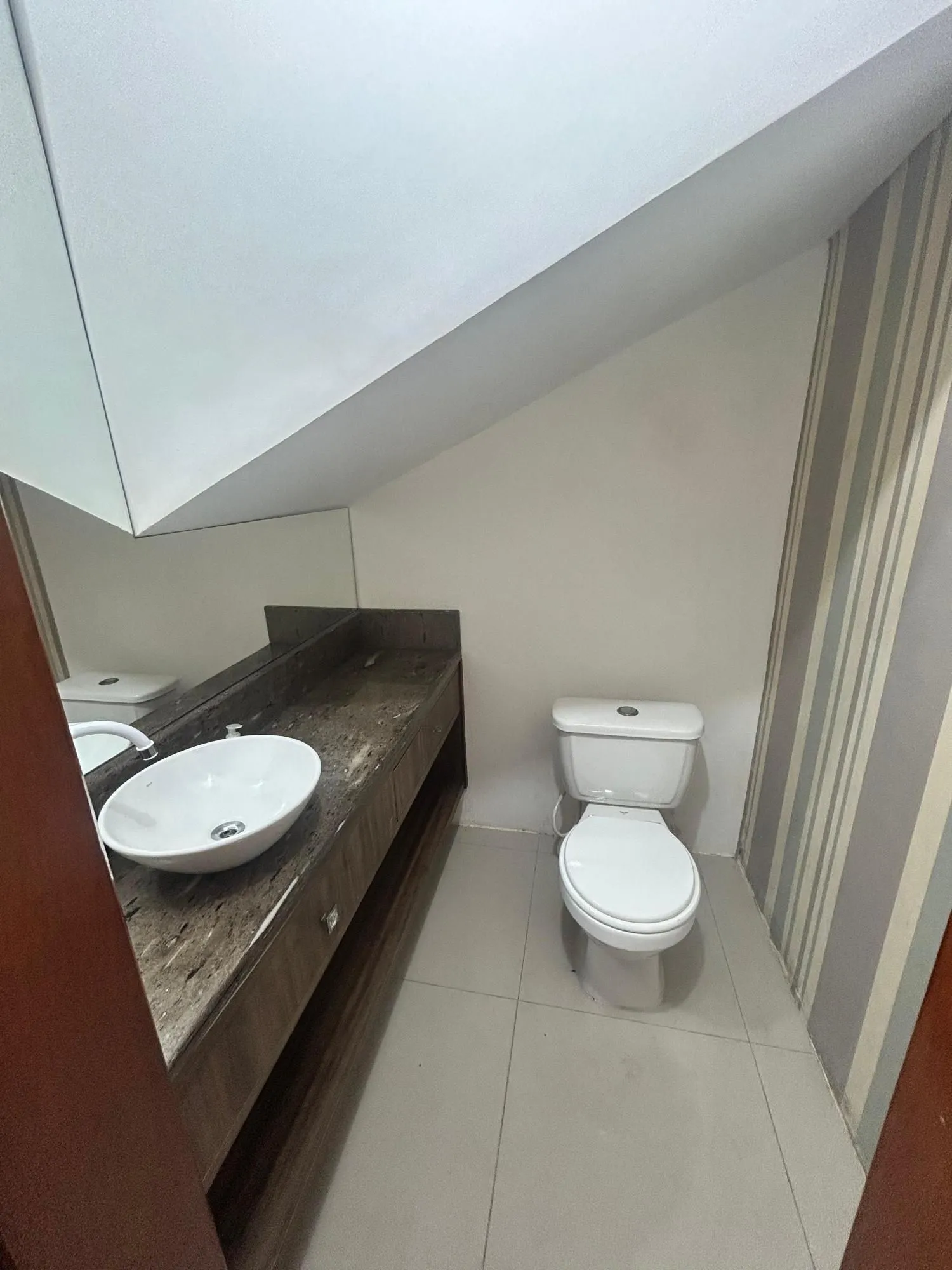 Imagem Casa sobrado no bairro São José em Canoas de 2 dormitórios