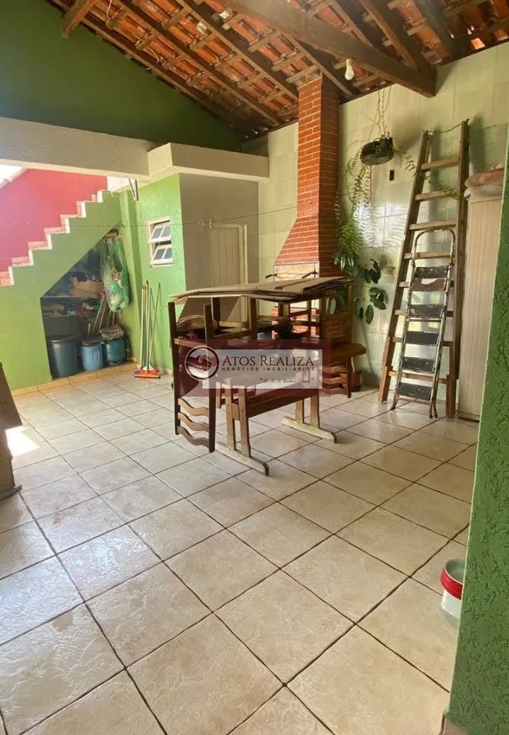 Imagem Vendo Ótima Casa térrea em Jardim Ana Lucia - São Paulo