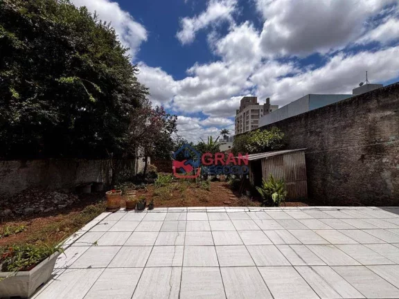 Imagem Casa com 3 dormitórios à venda no Pinheirinho