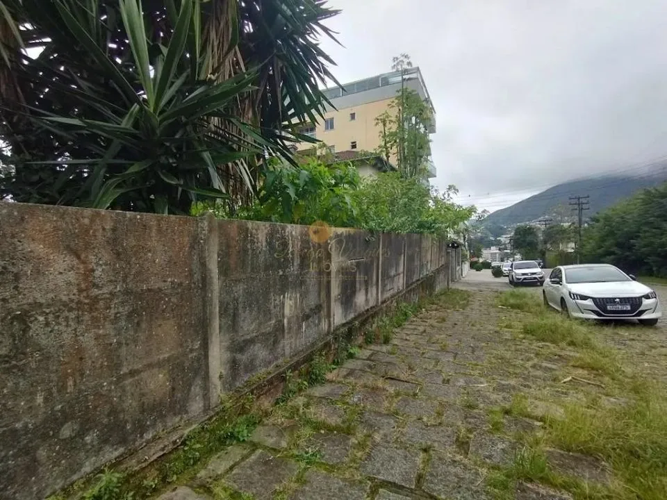 Imagem Terreno para Venda em Teresópolis / RJ no bairro Alto