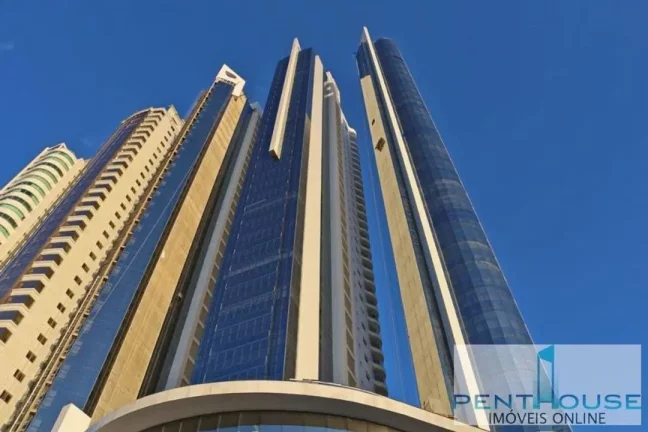 Imagem Apartamento Frente Mar para Venda em Balneário Camboriú, CENTRO, 4 dormitórios, 4 suítes, 6 banheiros, 4 vagas