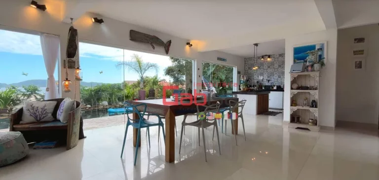 Imagem Casa com 2 dormitórios à venda, 147 m² por R$ 3.850.000,00 - Loteamento Sitio do Campinho - Armação dos Búzios/RJ