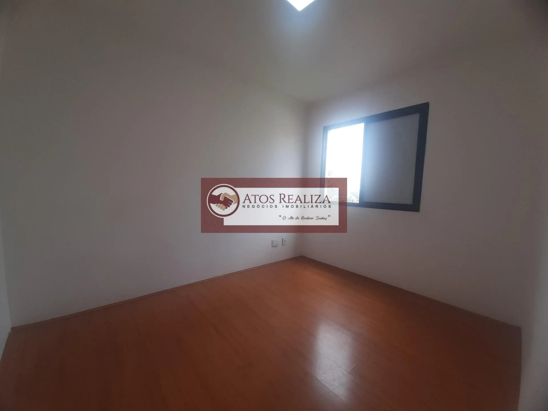 Imagem ALUGUE Apartamento de 2 Dormitirios, 2 banheiros, Sacada, 1 vaga de garagem na Vila Santa Catarina SP