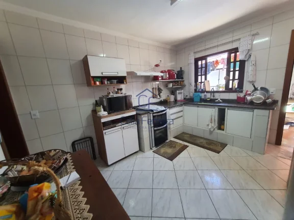 Imagem Casa à venda na Martim de Sá com piscina, área gourmet e ótima localização.