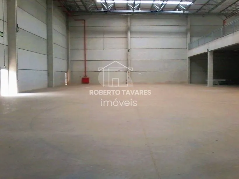 Imagem Galpão / Depósito / Armazém de 2165m² no bairro Sítio Guarehy, em Carapicuíba