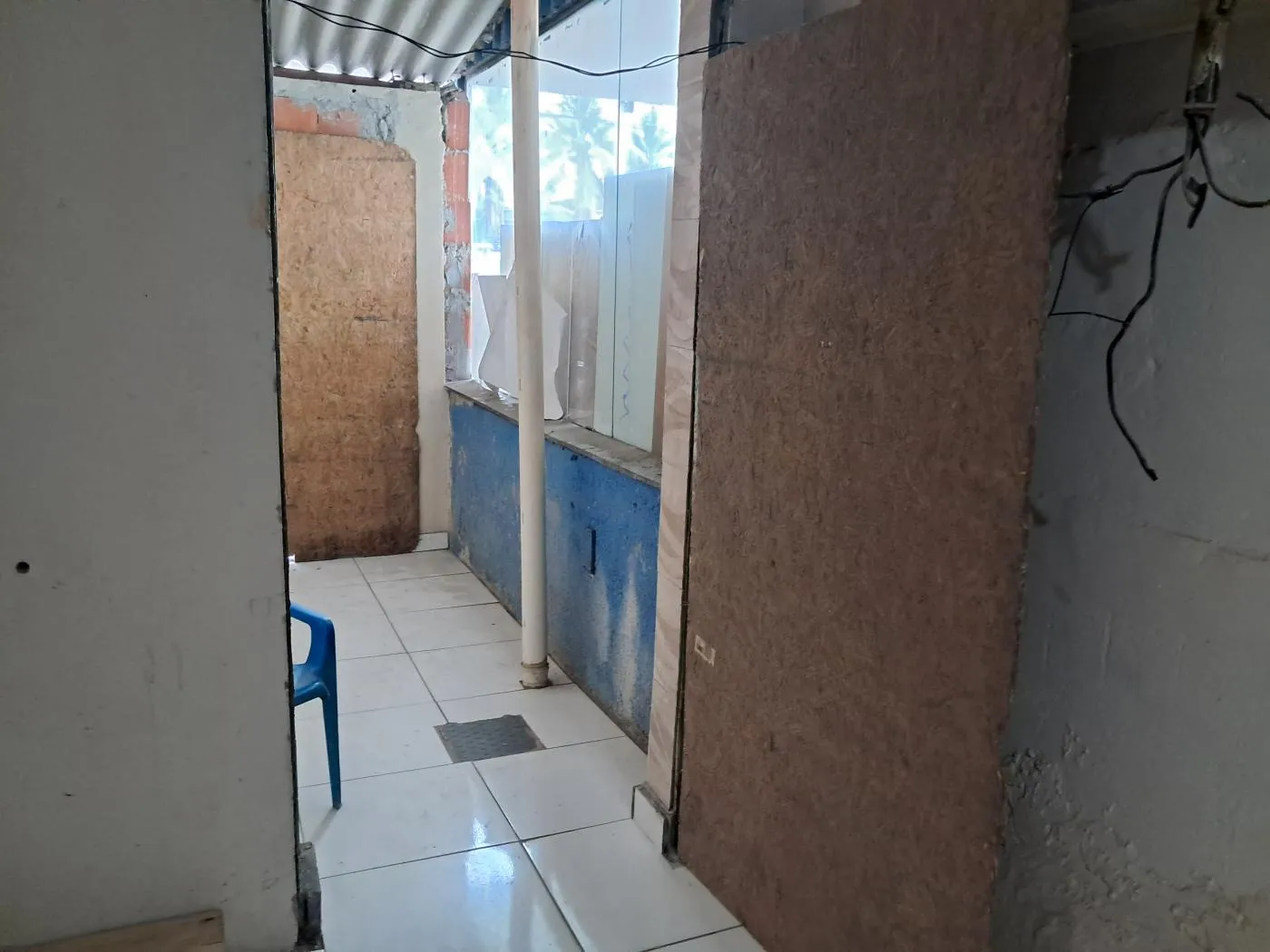 Imagem Loja Comercial para Locação em Rio de Janeiro, Campo Grande, 2 banheiros, 1 vaga