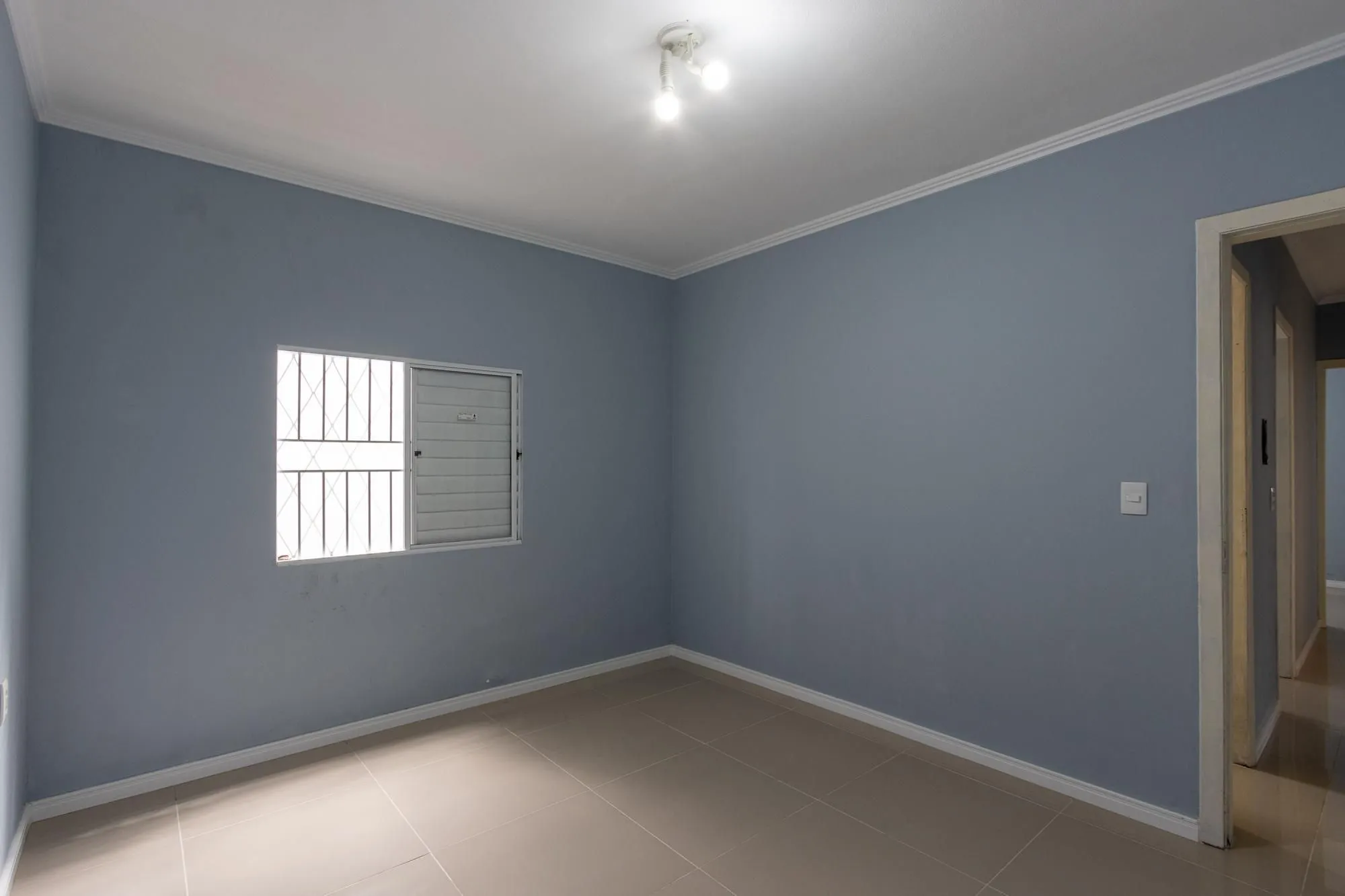 Imagem Terreno com 2 casas, 4 quartos, 1 suite - Bairro Cavalhada