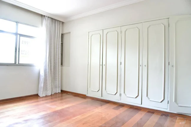 Imagem Apartamento à Venda em Lourdes | Em Frente à Praça da Assembleia |4 Quartos