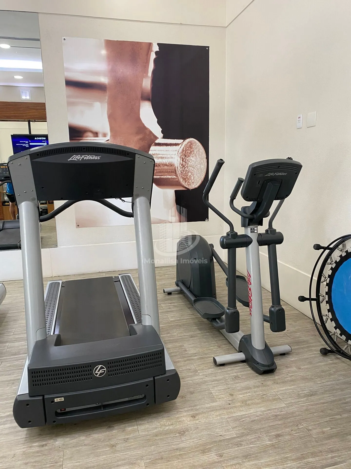 Imagem Sala comercial mobiliada com vaga na Barra da Tijuca