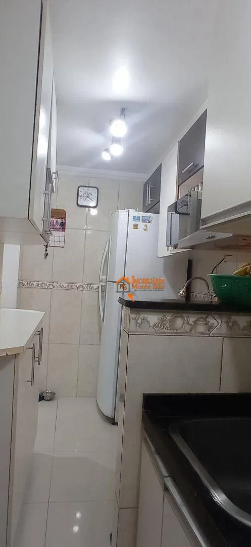 Imagem Apartamento com 2 dormitórios à venda, 51 m² por R$ 210.000,00 - Jardim Silvestre - Guarulhos/SP