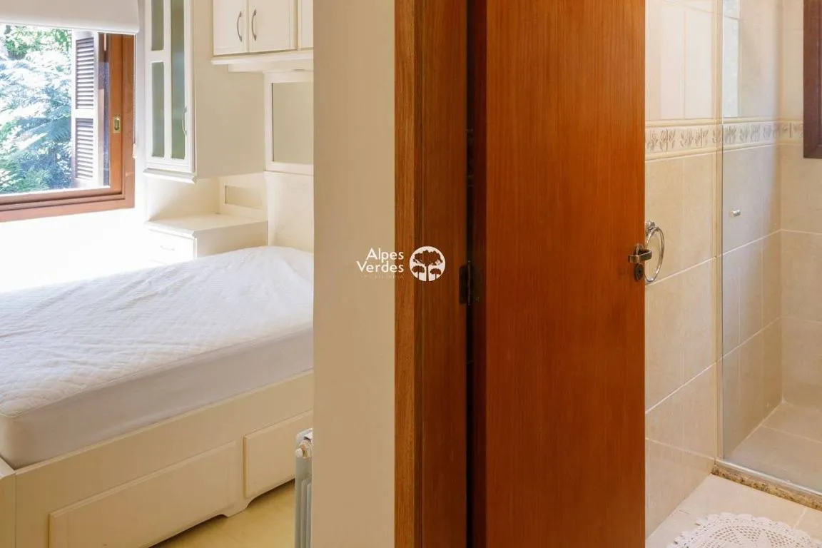 Imagem Vende-se Apartamento em Gramado, Planalto, com 2 quartos