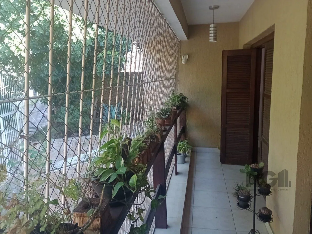 Imagem Casa 3 dormitórios à venda Santo Antônio Porto Alegre/RS